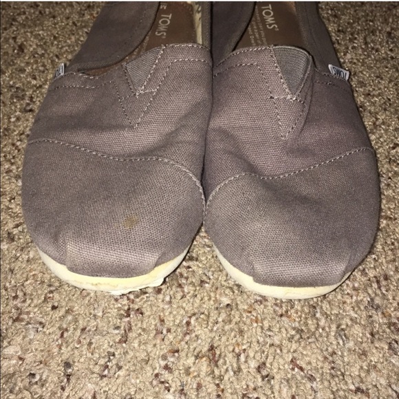 Toms - Picture 3 of 3